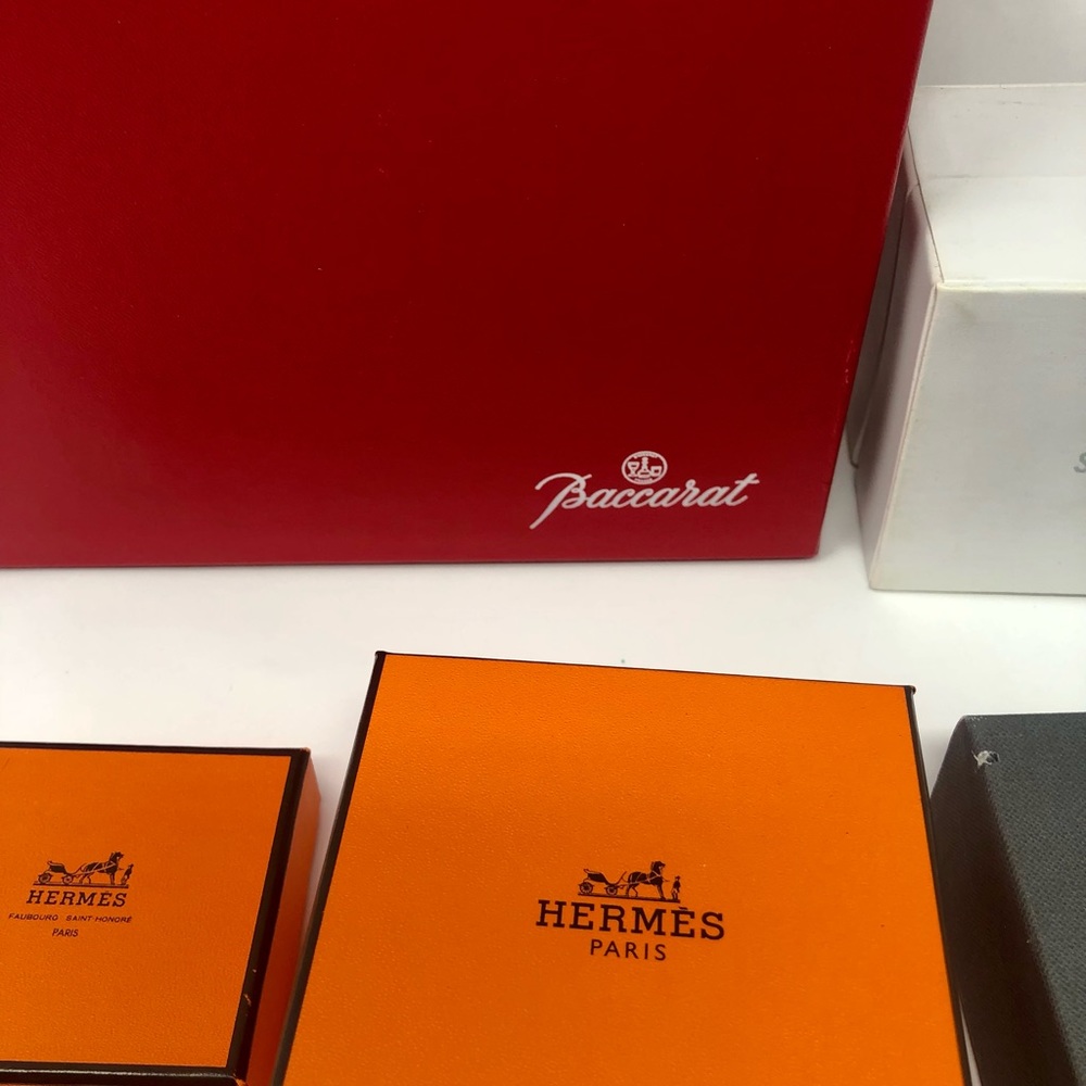 Authentic Designer Gift Boxes Great condition - Picture 4 of 6